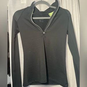 NIKE HALF ZIP UP